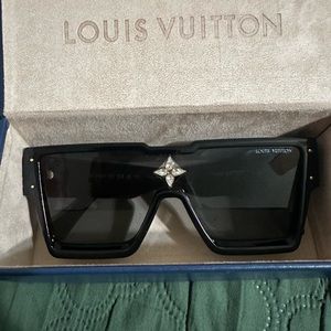 Louis Vuitton cyclone sunglasses